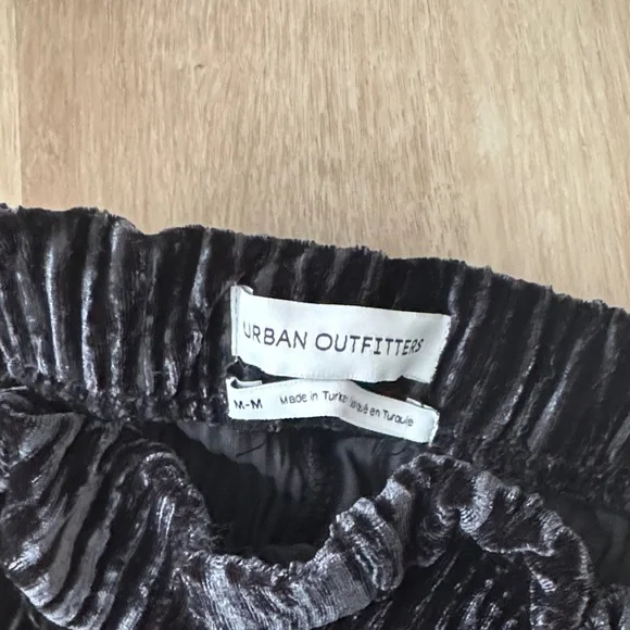 Urban Outfitters Black Velvet Flared Pants sz M - Picture 2 of 4
